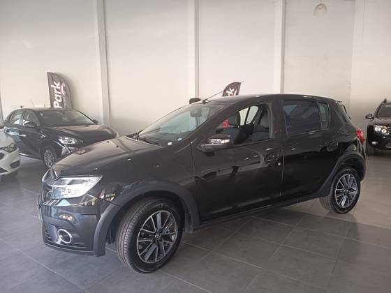 RENAULT SANDERO 1.6 16V SCE FLEX INTENSE X-TRONIC RENAULT SANDERO 1.6 16V SCE FLEX INTENSE X-TRONIC